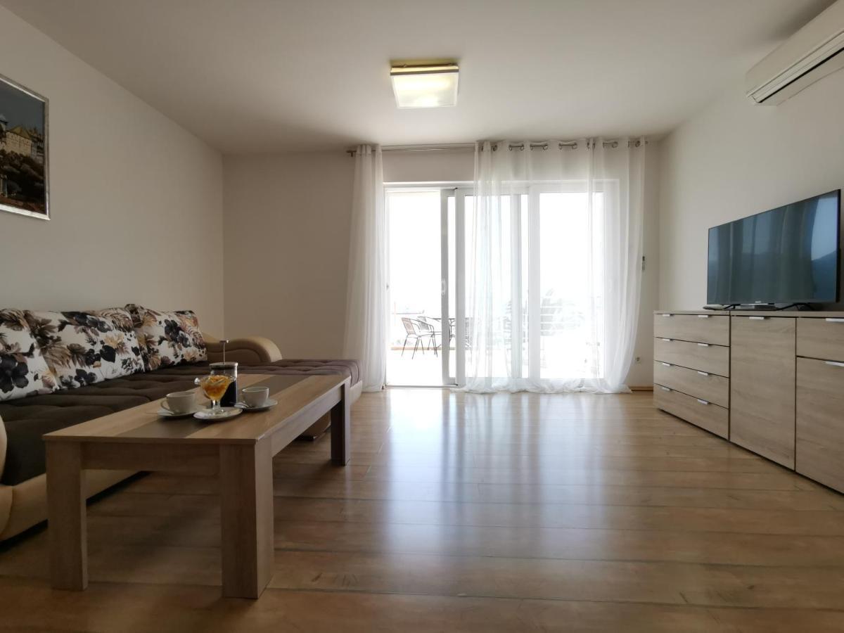 Apart Hotel Apple Cat Montenegro KO Bijela Buitenkant foto