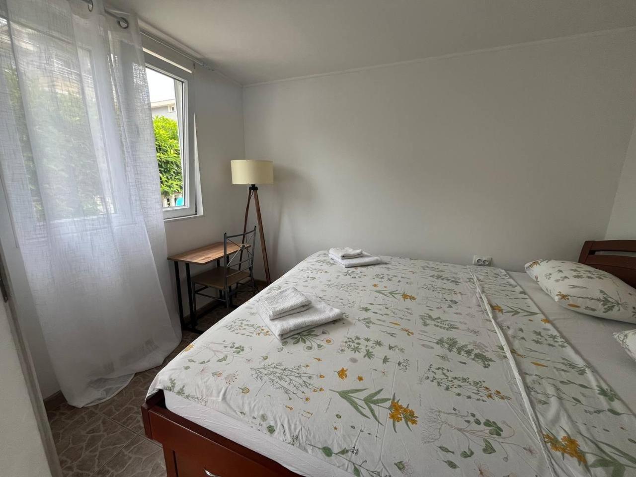 Apart Hotel Apple Cat Montenegro KO Bijela Buitenkant foto