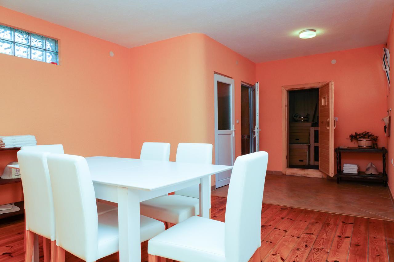 Apart Hotel Apple Cat Montenegro KO Bijela Buitenkant foto