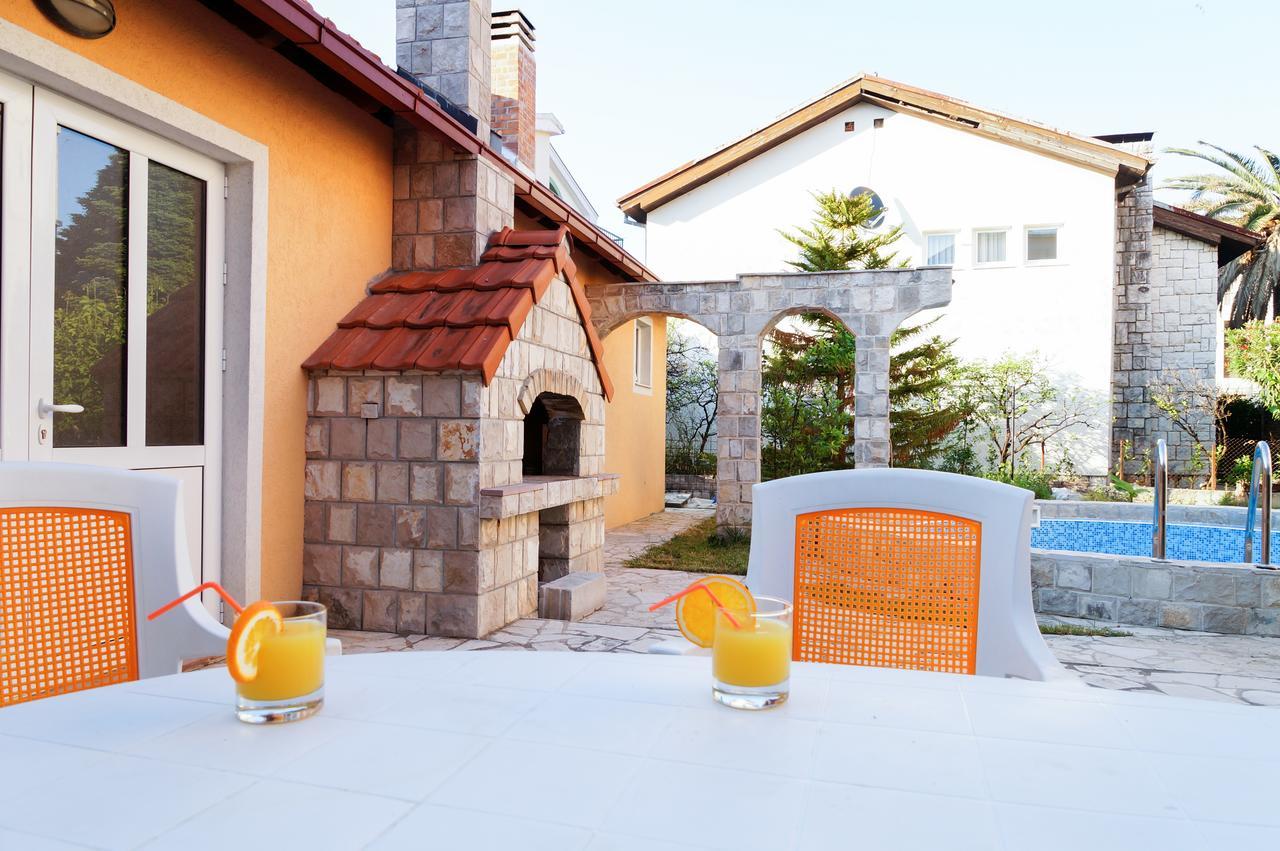 Apart Hotel Apple Cat Montenegro KO Bijela Buitenkant foto