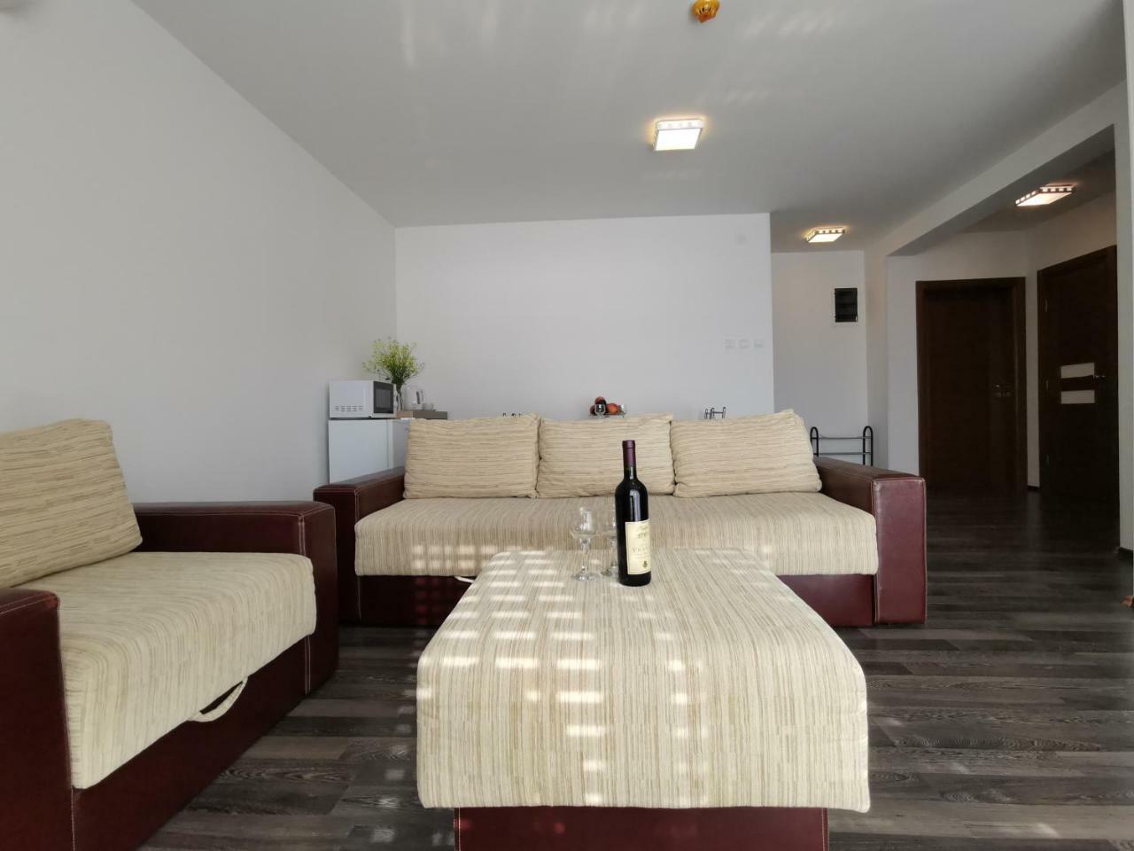 Apart Hotel Apple Cat Montenegro KO Bijela Buitenkant foto